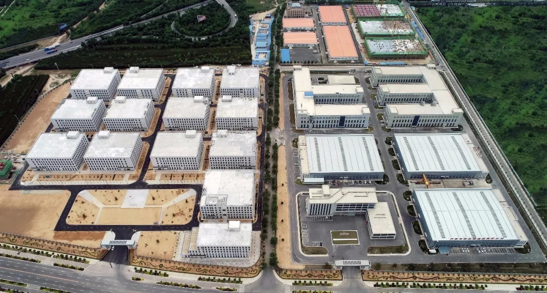 重整行装再出发——星空入口(中国)官方网站
召开改革重组动员会议(图8) 重整行装再出发——星空入口(中国)官方网站
召开改革重组动员会议(图8)