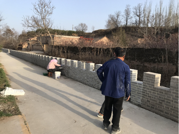 文明创建我先行——星空入口（中国）官方网站
积极提升包抓共建村社人居环境(图2)
