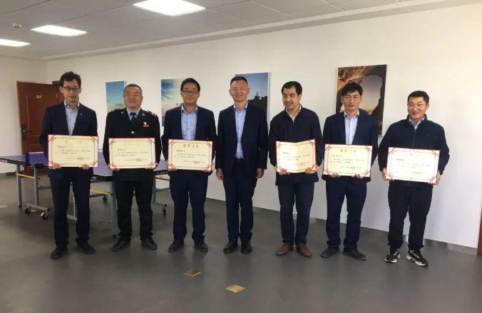 星空入口（中国）官方网站
团委举办“庆五一、迎五四”球类联谊比赛(图4)