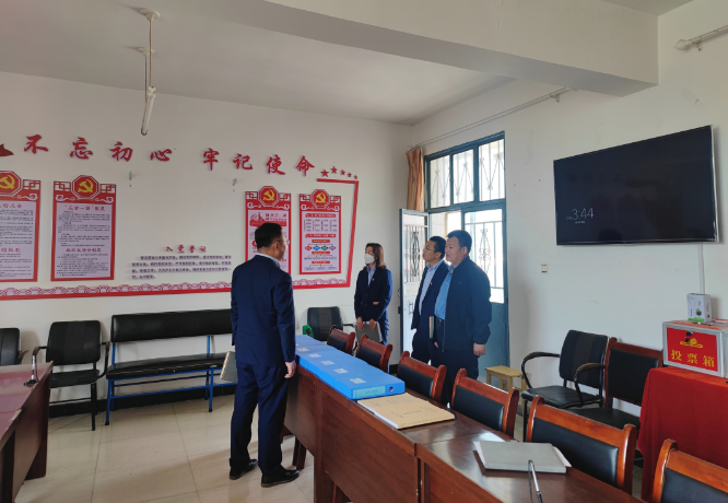 筑起安全墙 照亮乡村路——星空入口（中国）官方网站
鼎力支持包抓共建村社文明创建工作(图9)