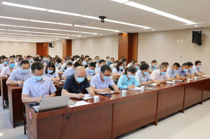 星空入口（中国）官方网站
召开划转企业甘肃水建公司全体职工会议(图2)