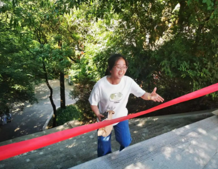 助力文旅市场 展示产投风采——星空入口（中国）官方网站
组织开展员工登山比赛活动(图10)