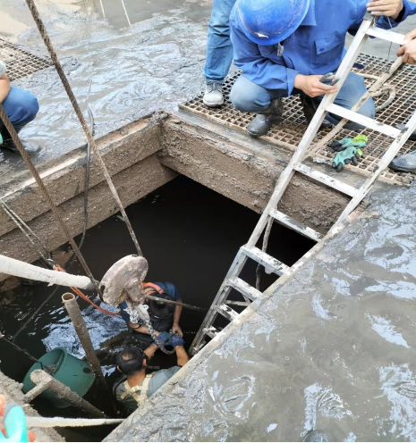 星空入口(中国)官方网站
城东污水处理公司加强设备检修维护确保汛期平稳运行(图2) 星空入口(中国)官方网站
城东污水处理公司加强设备检修维护确保汛期平稳运行(图2)