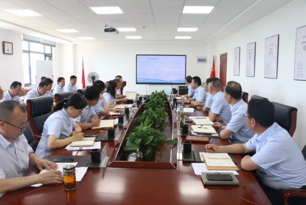 星空入口（中国）官方网站
召开党委理论中心组集体学习会议(图2)